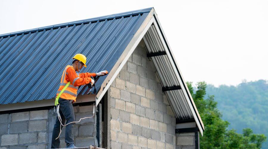 Expert Emergency Roof Repairs services in Saint Anne, IL